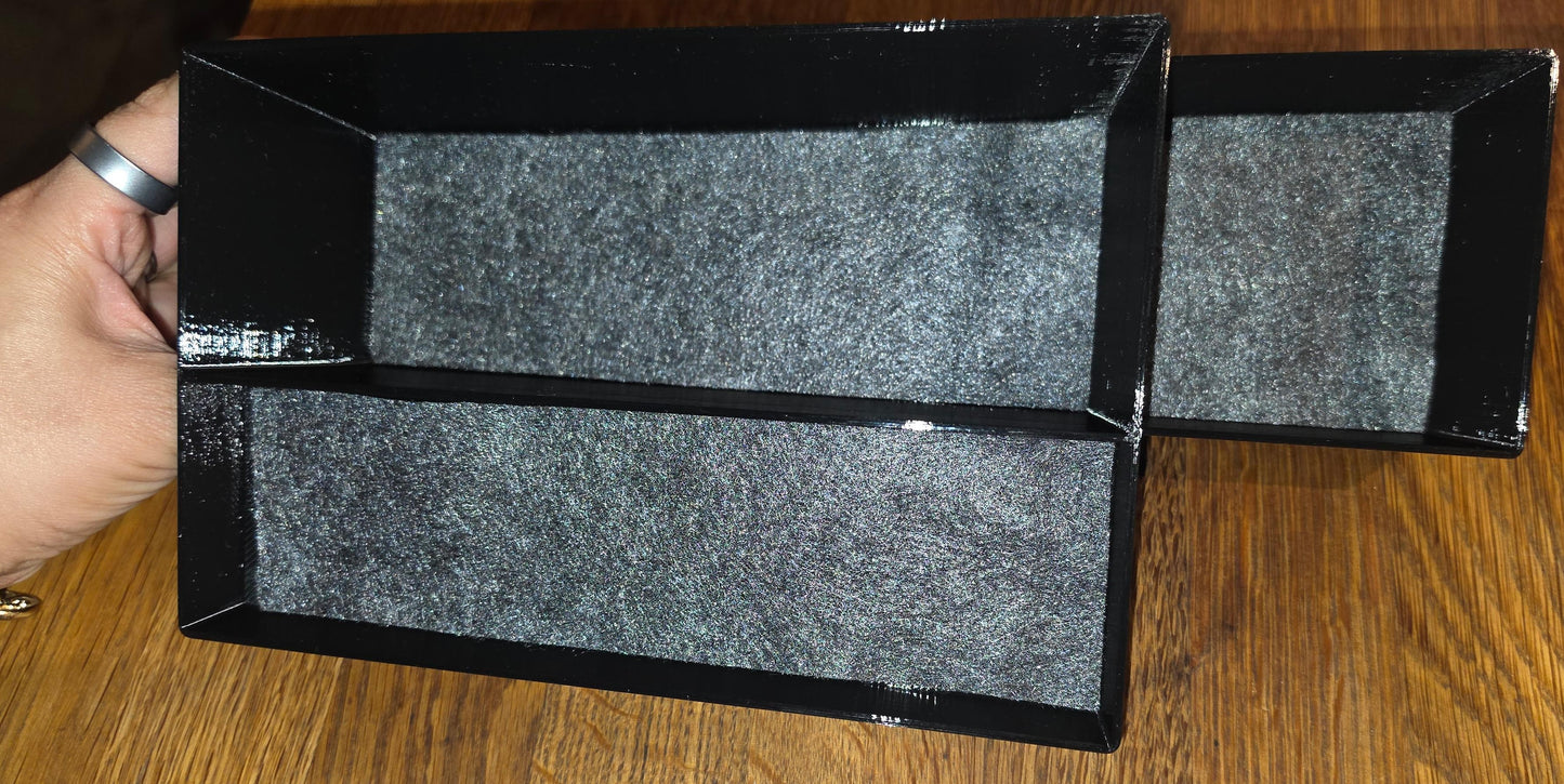 Fisker Ocean Center Console Organizer. For Oceans with the steering wheel on the RIGHT side. (UK Oceans)